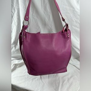 Genuine vintage INNUE lilac leather shoulder bag purse large